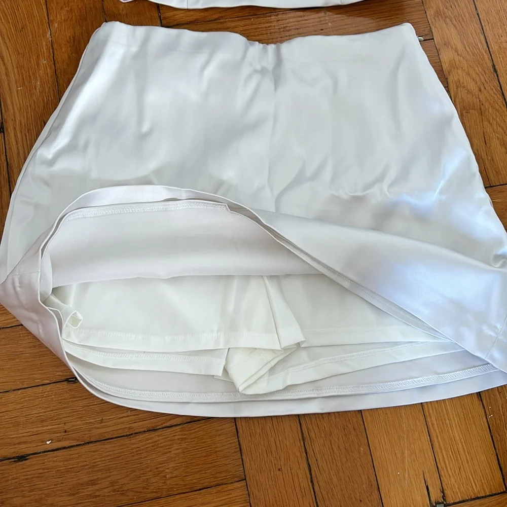 Abercrombie & Fitch White Satin Crop Top and Mini Skirt Set - Picture 2 of 3